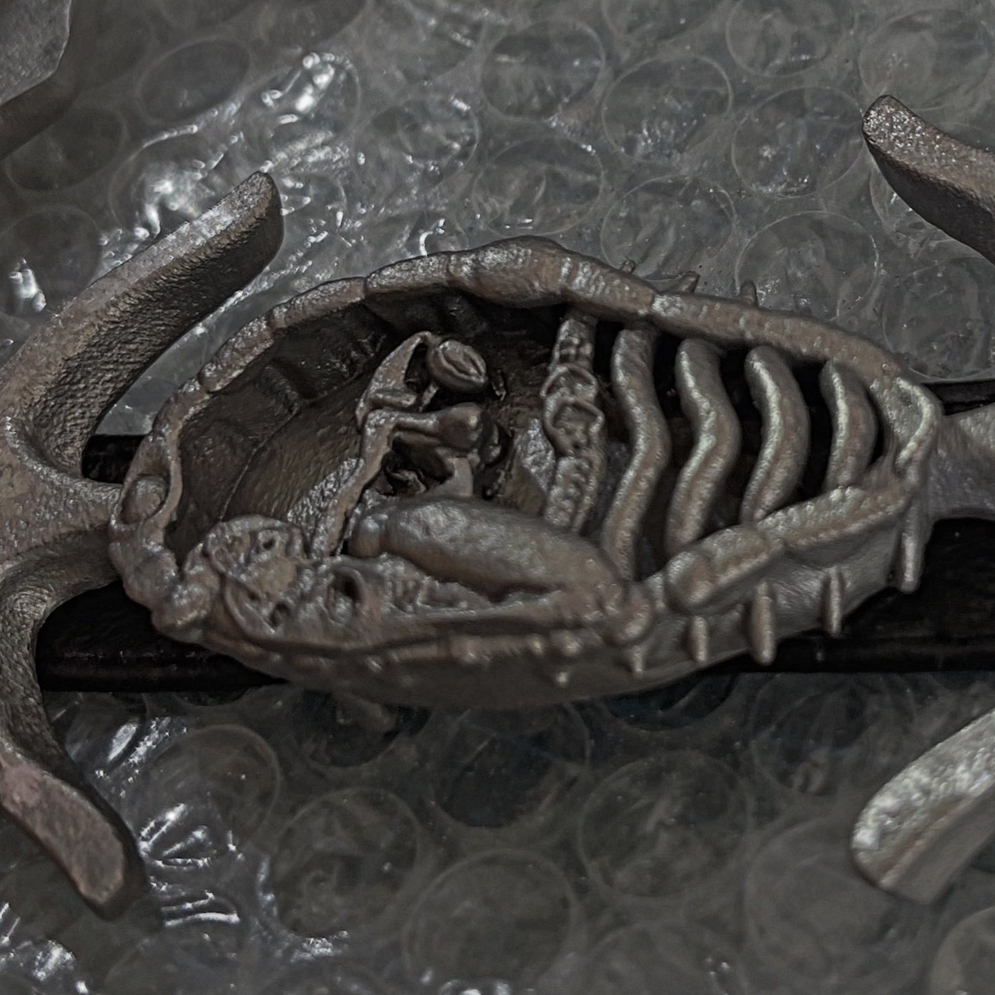 1. Engraved metal belt buckle Caged Orsat