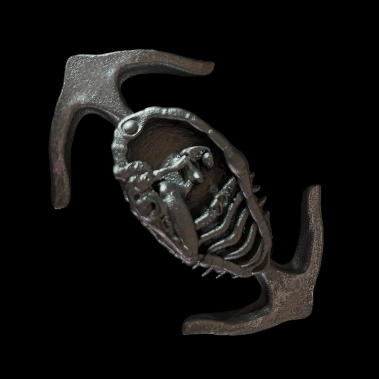 1. Engraved metal belt buckle Caged Orsat